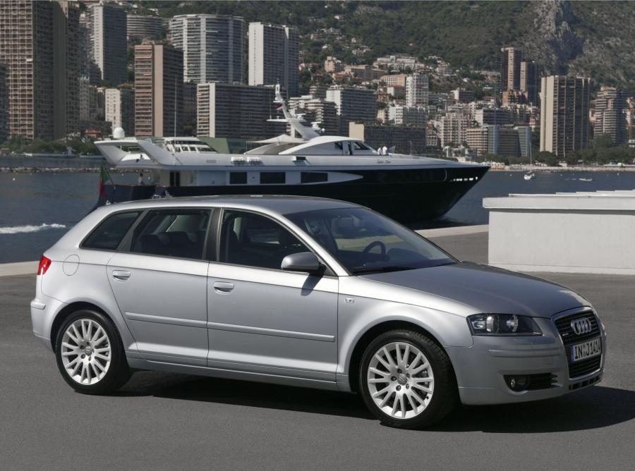  Audi A3 Sportback 2.0T (8PA) 2004 года  (WW) (фото 8 из 21)